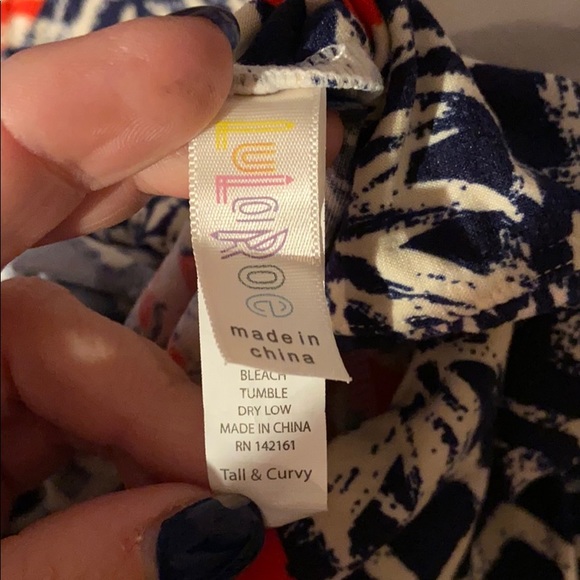 TC LuLaRoe leggings - Picture 2 of 2